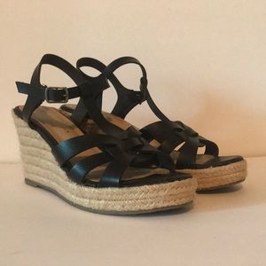 Rock & Candy Fola Wedge Sandal